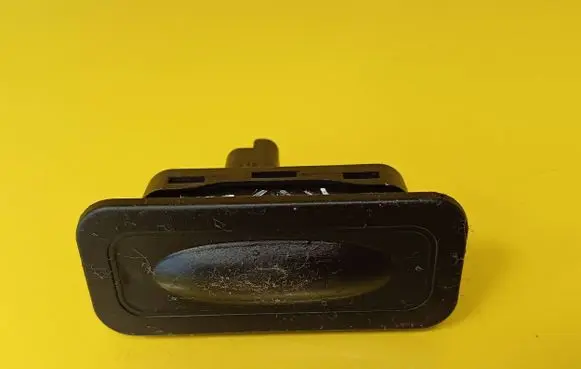 Renault Megane III Tailgate/trunk/boot exterior handle 8200076256F 88000001