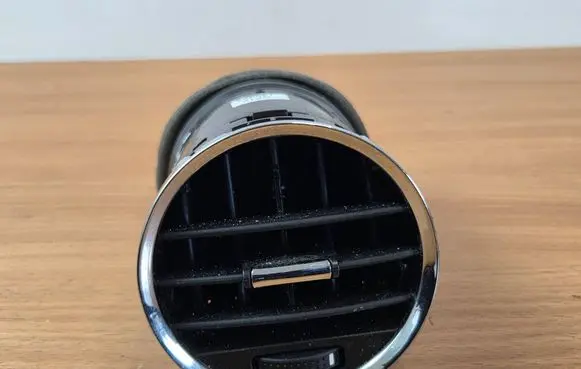 Opel Antara Dash center air vent grill 96661704
