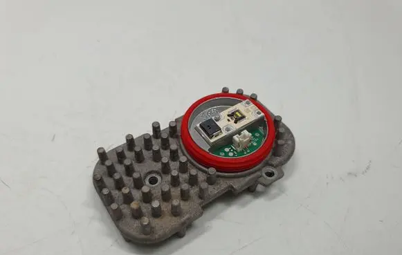 BMW 3 E92 E93 LED ballast control module 7263051 63117263051 060911