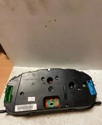 Skoda Octavia Mk1 (1U) Speedometer (instrument cluster) 1U1919033A 88311243 110008798001
