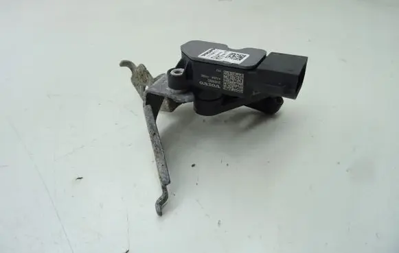 Volvo XC90 Rear air suspension level height sensor 31360331
