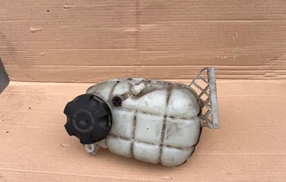 BMW 1 F20 F21 Coolant expansion tank/reservoir 7609468