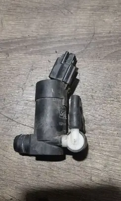 Ford Focus Windscreen/windshield washer pump 1S7117K624FE