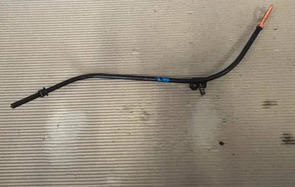 Audi A4 S4 B7 8E 8H Oil level dip stick 059115630C