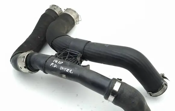 Peugeot 3008 III Intercooler hose/pipe 9839329680 9840967380