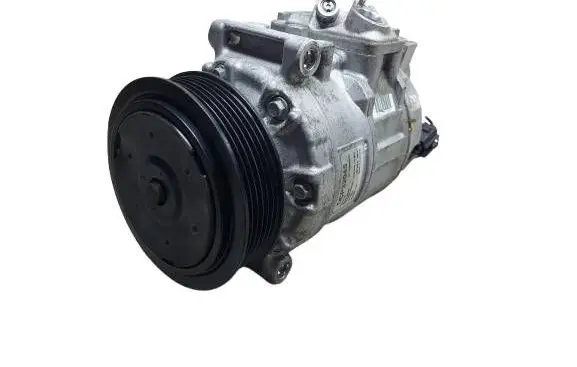 Volkswagen Touran I Air conditioning (A/C) compressor (pump) DCP32045KAS DCP32045