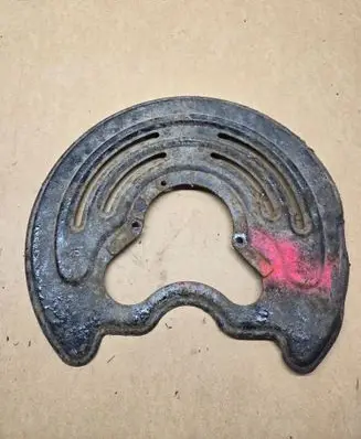 Opel Vivaro Rear brake disc plate dust cover 