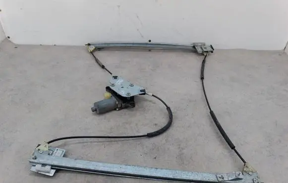 Mercedes-Benz Vito Viano W639 Front door window regulator with motor 606000MC4397
