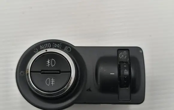 Opel Insignia A Light switch 13268707