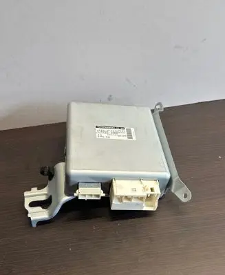Toyota Avensis T270 Engine control unit/module 2107002460 JL501010240
