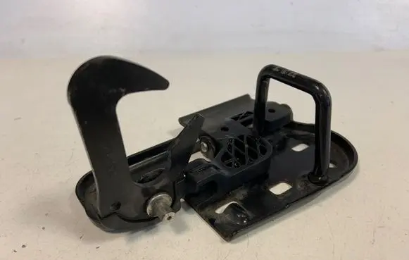 Volkswagen Touareg II Engine bonnet/hood lock/latch loop/hook 3C0823480A
