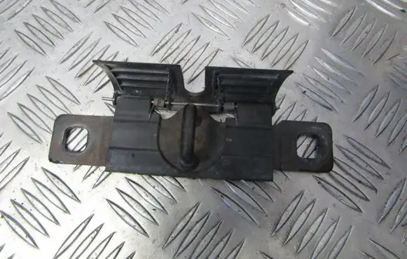 Audi A3 S3 8L Tailgate/trunk/boot lock/catch/latch 8l0827085a