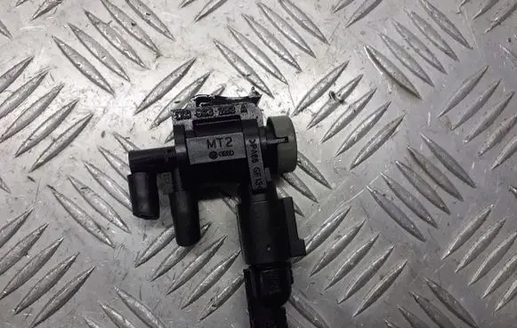 Audi A6 S6 C6 4F Valve vacuum 1K0906283A