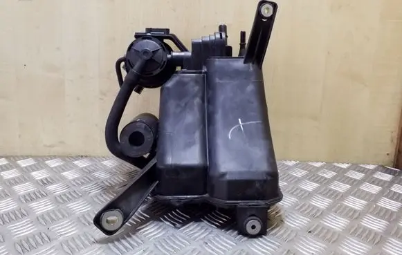 Volkswagen Touareg II Active carbon filter fuel vapour canister 7P0201801B 7L0906271C