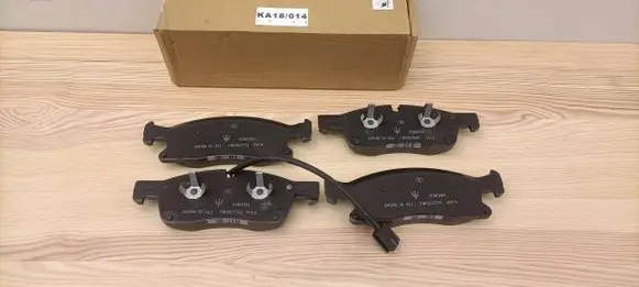 Maserati Levante Brake pads (front) 673011564