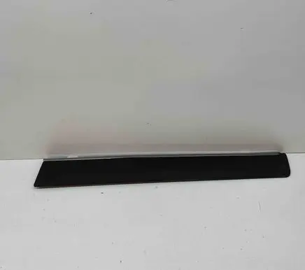 Opel Crossland X Front door trim (molding) 13482097