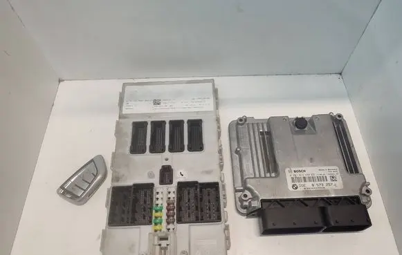 BMW 3 F30 F35 F31 Engine ECU kit and lock set 13618573257 13618574091 13618572418