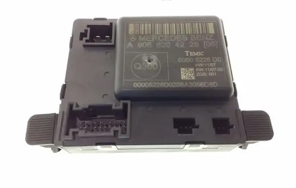 Mercedes-Benz Sprinter W906 Door control unit/module A9068204226