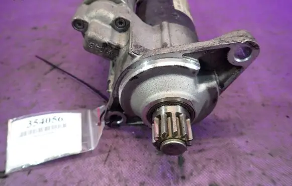 Volkswagen PASSAT CC Starter motor 02E911023S
