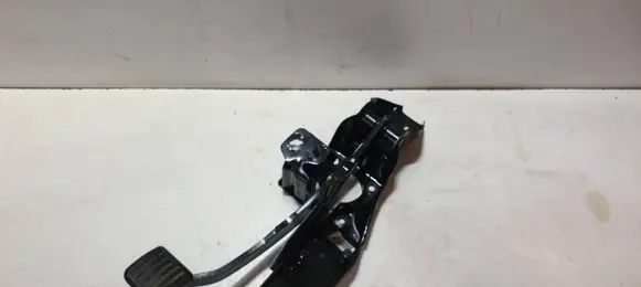 Volvo XC70 Brake pedal 31317314