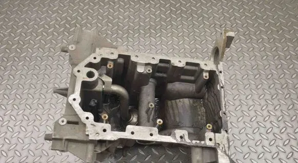 Jaguar F-Pace Oil sump 8W936C624BG HK836706BA