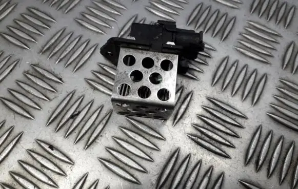 Renault Clio I Heater blower motor/fan resistor 8200045082