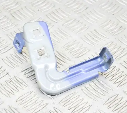 BMW 2 F22 F23 Fender mounting bracket