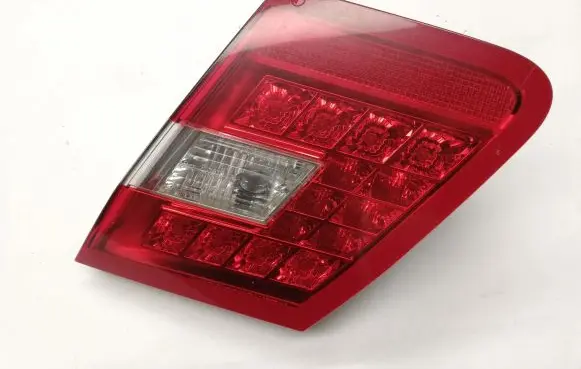Mercedes-Benz E W212 Tailgate rear/tail lights A2129060458