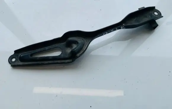 Toyota Avensis Verso Battery bracket 