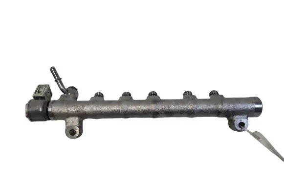Volvo V60 Fuel main line pipe 31303612 A5260 01R00180