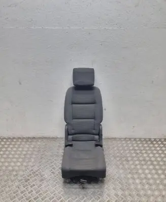 Volkswagen Touran I Rear seat 