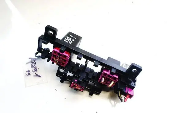 Audi A4 S4 B7 8E 8H Fuse box set 8e0937503