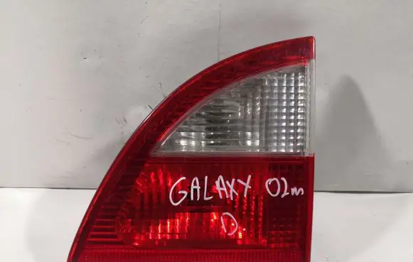 Ford Galaxy Tailgate rear/tail lights YM2113A602AB 2NR964365026 7M3945257A