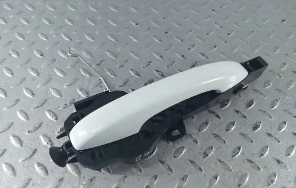 Dacia Sandero III Rear door exterior handle 806067754R 806558775R 806063347R