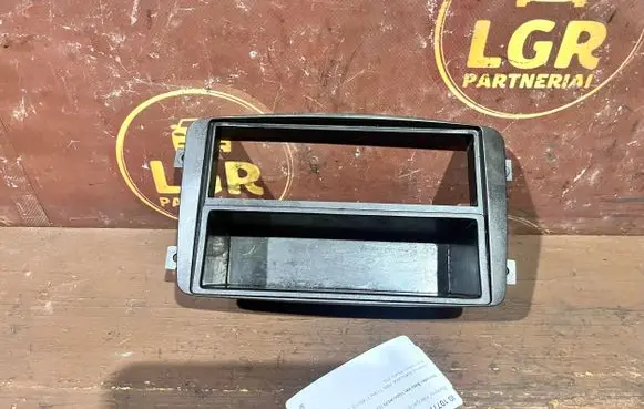 Mercedes-Benz Vito Viano W639 Radio/GPS head unit trim 