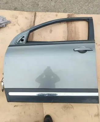 Nissan Qashqai+2 Front door 