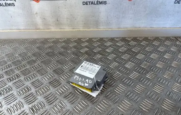 Volkswagen PASSAT B5.5 Airbag control unit/module 1C0909605C