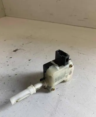 Volkswagen Caddy Tailgate boot lock/latch motor 3B5827061C AEZ75463710 3B0959781D