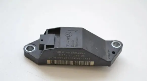 Mercedes-Benz SL R230 Airbag deployment crash/impact sensor A0018209326