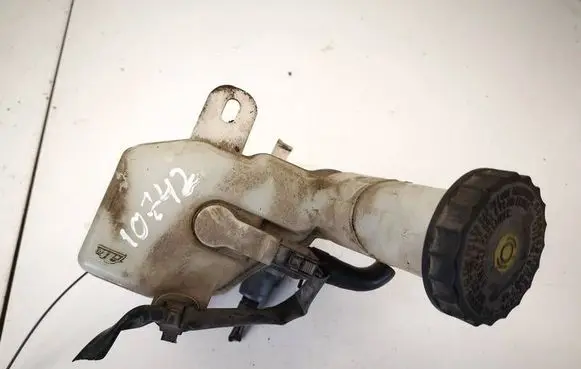 Mitsubishi Lancer X Brake fluid reservoir 03350890011