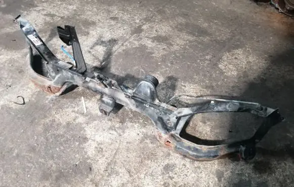 Renault Trafic II (X83) Radiator support slam panel bracket 