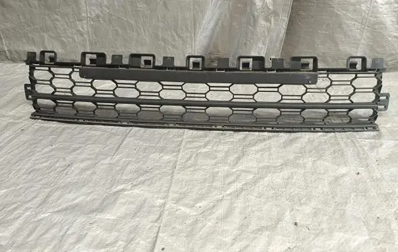 Skoda Octavia Mk4 Front bumper lower grill 5E3853677
