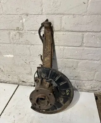 Audi Q7 4L Front wheel hub spindle knuckle