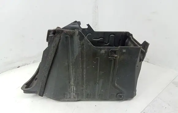 Battery box tray