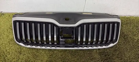 Skoda Superb B8 (3V) Front grill 7006U100