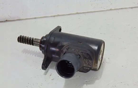 Mini One - Cooper F56 F55 other engine part 7631574