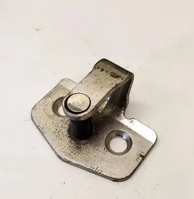Opel Meriva A Front door lock loop/hook striker 6608