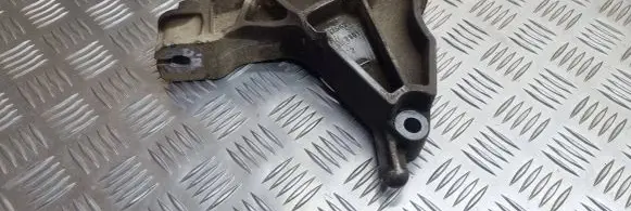 Opel Astra H Gearbox mounting bracket 13125625