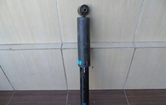 Opel Antara Rear shock absorber/damper 96852917