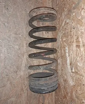 Mercedes-Benz W123 Rear coil spring 1153243804